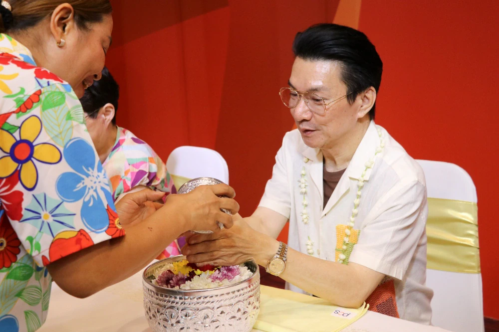 สงกรานต์ สุขสำราญ เบิกบานใจ 2568