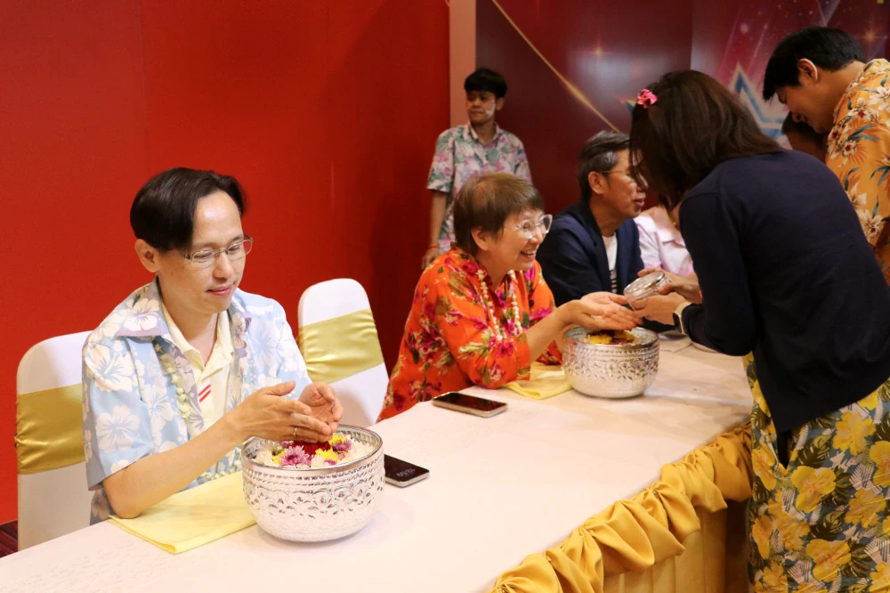 สงกรานต์ สุขสำราญ เบิกบานใจ 2568