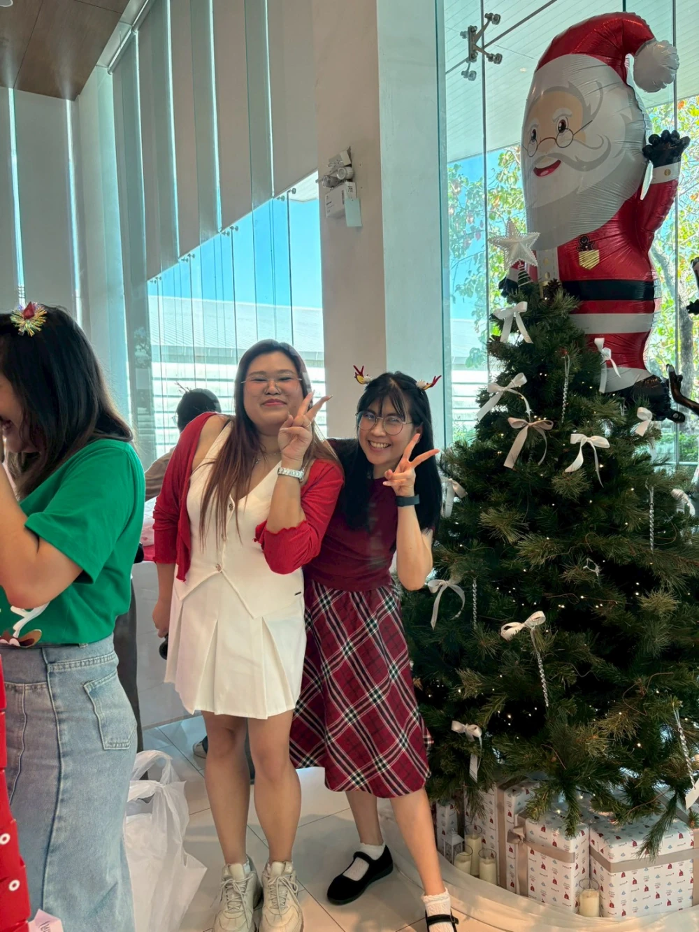 Merry Christmas X JMT Group